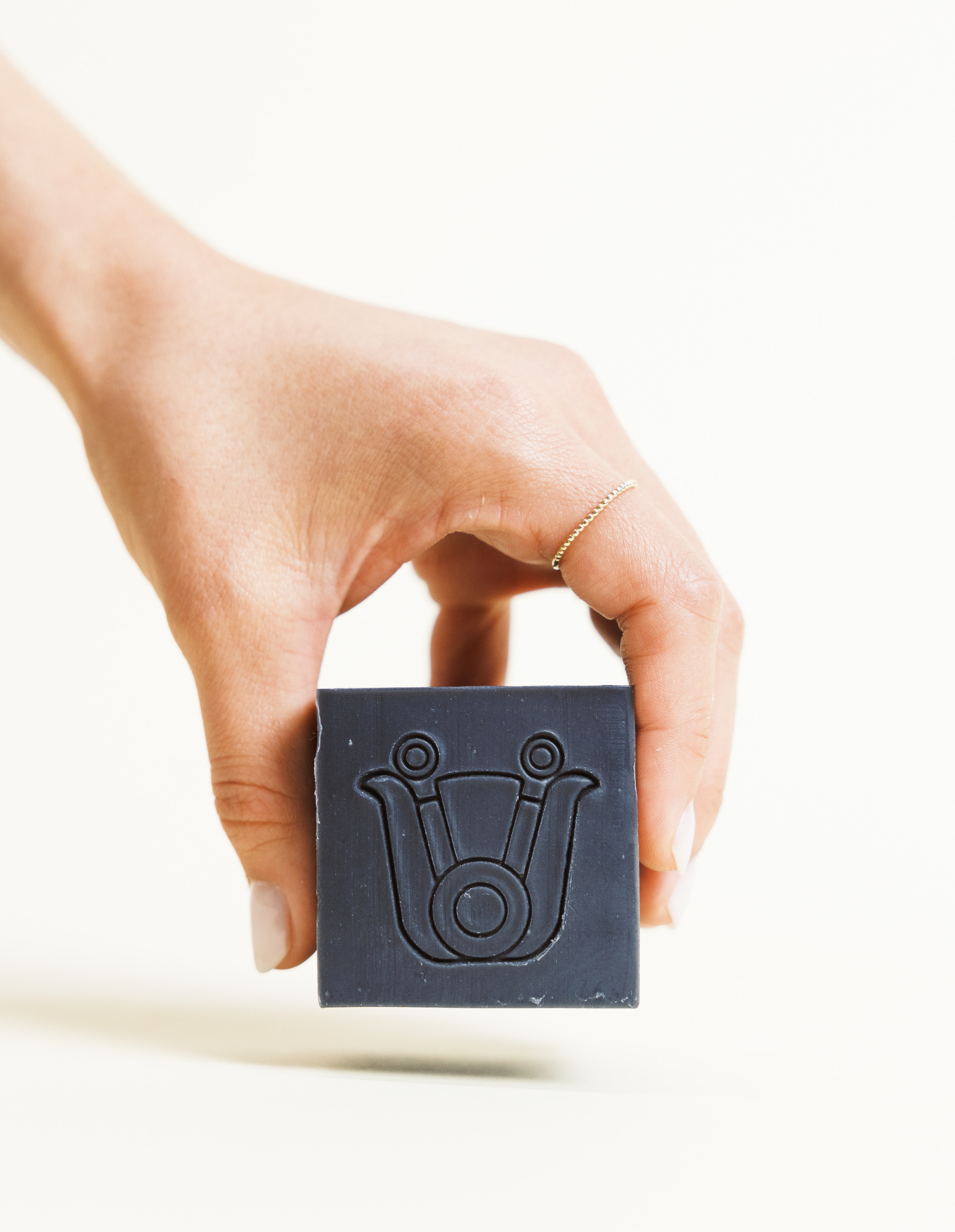 LUNA - Detoxifying Bar